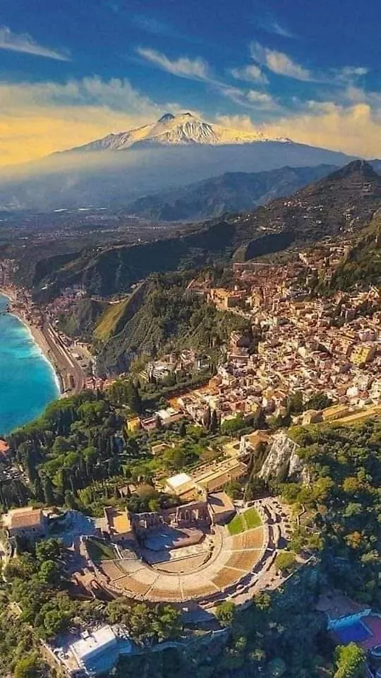 Biancaneve Little House Taormina