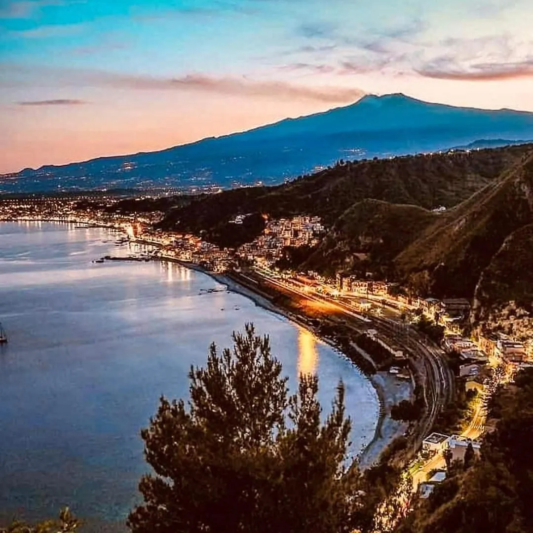 Apartment Biancaneve Little House Taormina Italy