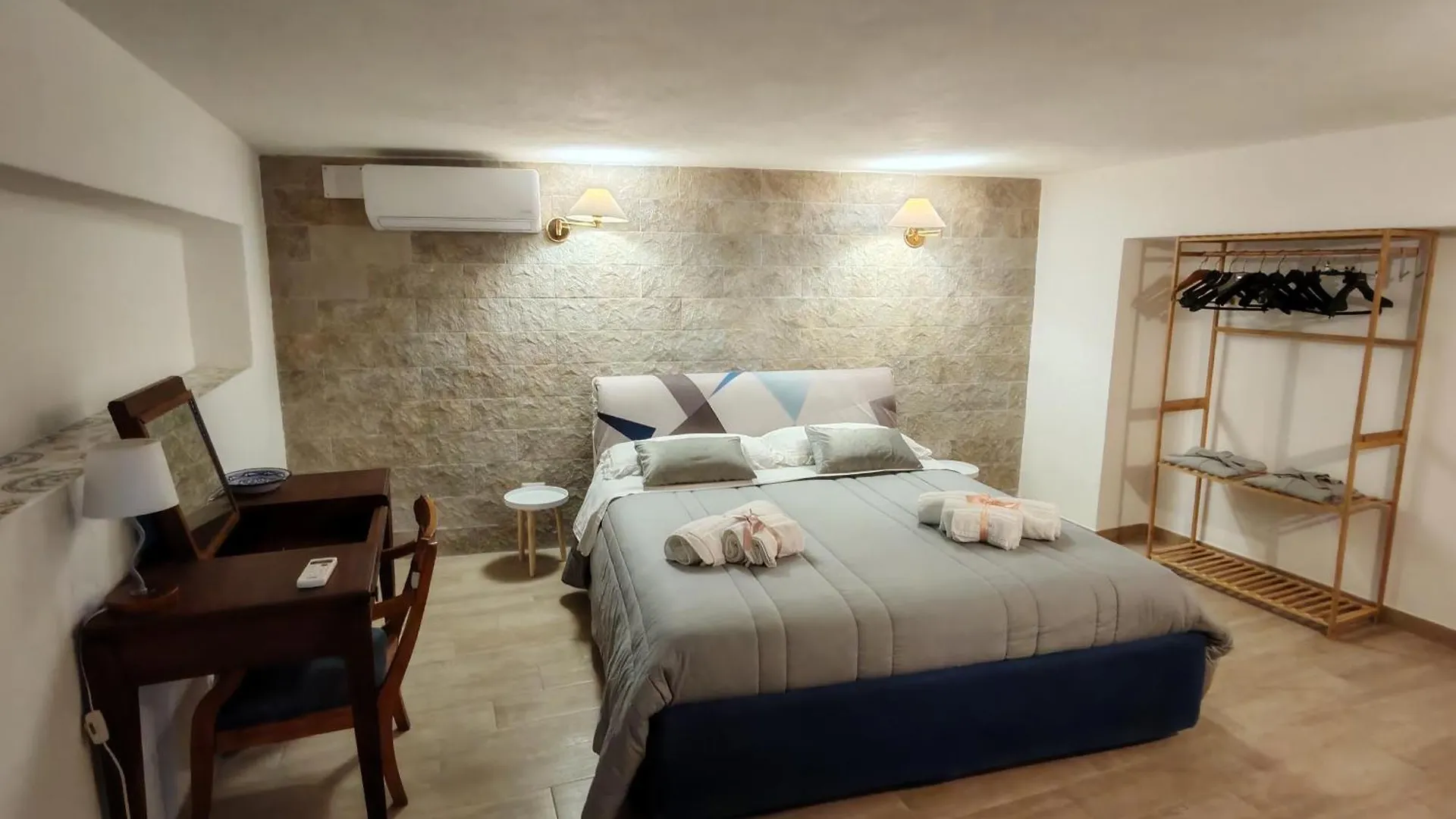 Biancaneve Little House Taormina Apartment